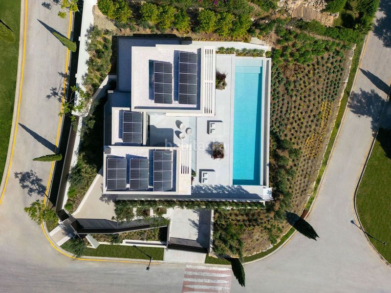 Foto acc4049a-e40b-46c9-9592-2a45125762a4. Casa amb piscina a Los Flamingos Benahavís