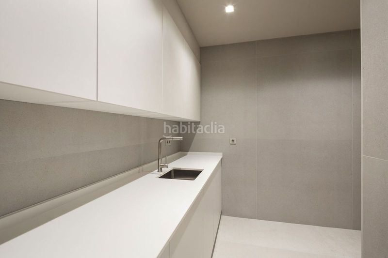 Foto bc41bb4e-d37b-4ab0-9ce6-6d990f3b8b89. Casa amb piscina a Los Flamingos Benahavís