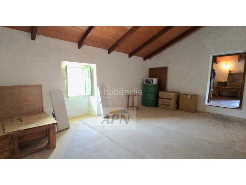 Foto 8ea1f4ba-42cd-4793-b96e-3500d2323c56. Masia a Álora