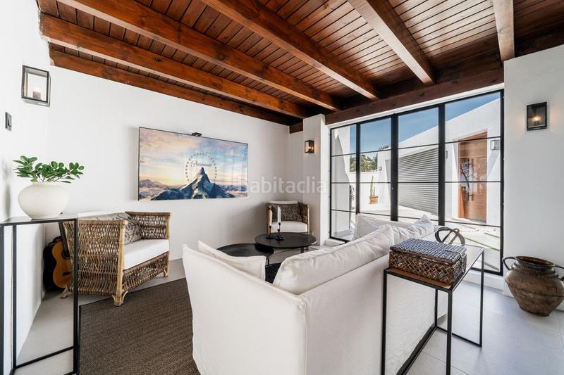 Foto 2add4f6f-27ff-412c-bc1d-97c74ee4a2d4. Chalet en Divina Pastora Marbella