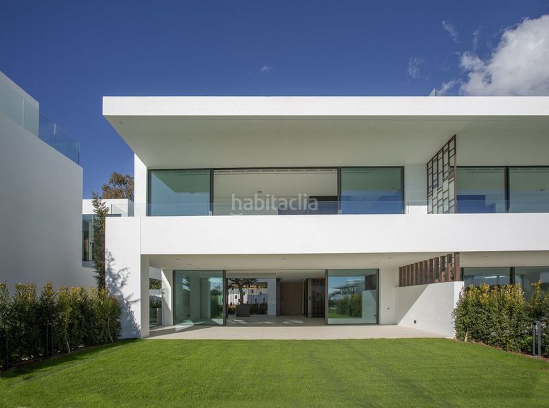 Foto 76aa6b74-490b-423c-a6cc-633ee2206bb2. Casa amb aparcament piscina a Las Lomas de Río Verde Marbella