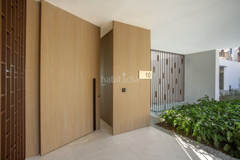 Foto 8c0c1414-611f-4d89-8347-2eb9784ef23b. Casa amb aparcament piscina a Las Lomas de Río Verde Marbella