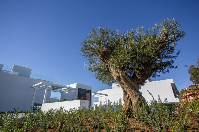 Foto 91f06d22-8595-46a2-a736-182e78373180. Casa amb aparcament piscina a Las Lomas de Río Verde Marbella