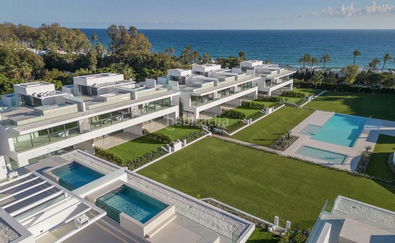 Foto d903c491-6e9a-4fab-9c20-3d81fa2dc48f. Casa amb aparcament piscina a Las Lomas de Río Verde Marbella