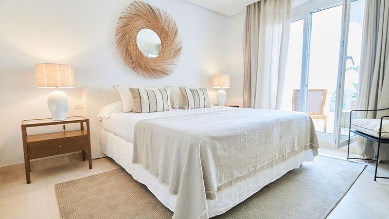 Foto 024c75ad-f212-4a5b-acfe-dd46aa2096b3. Apartament amb aparcament a Las Lomas de Río Verde Marbella