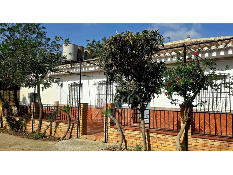 Foto 3c751450-9885-43ee-bd93-97645aef9287. Masia a Álora