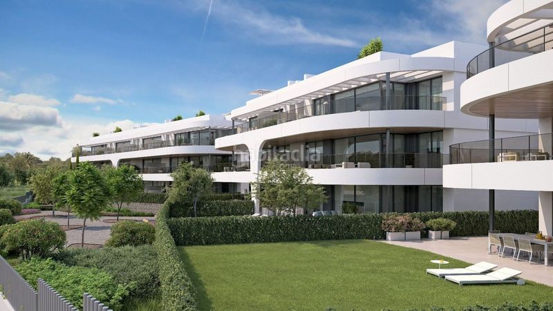 Foto e4668f82-df40-41c4-b71b-8e5a3822f01c. Apartament amb aparcament piscina a Las Lomas de Río Verde Marbella