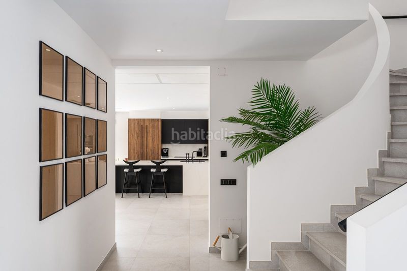 Foto 07ebc84f-28a0-4f2a-a23d-a89c0bca3414. Casa amb aparcament piscina a Elviria Marbella