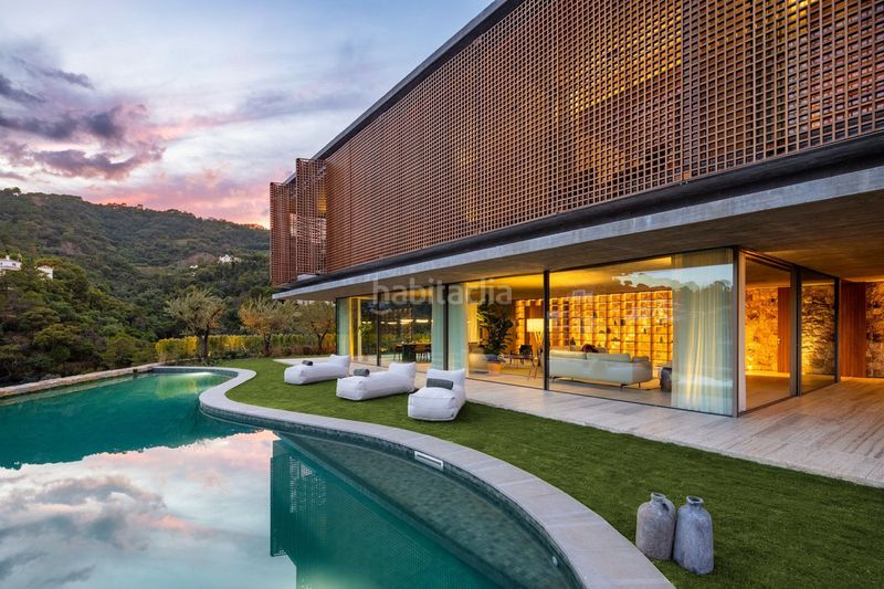 Foto 045db839-b521-4f55-968e-4c6d36334bd3. Casa amb aparcament piscina a La Zagaleta Benahavís