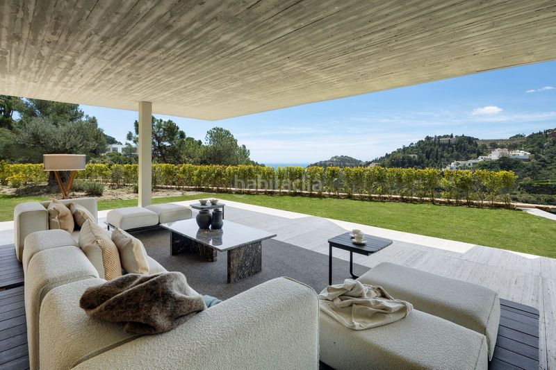 Foto 5c068f7d-8f6e-4adc-a8ad-dc4b9f21f2d4. Casa amb aparcament piscina a La Zagaleta Benahavís