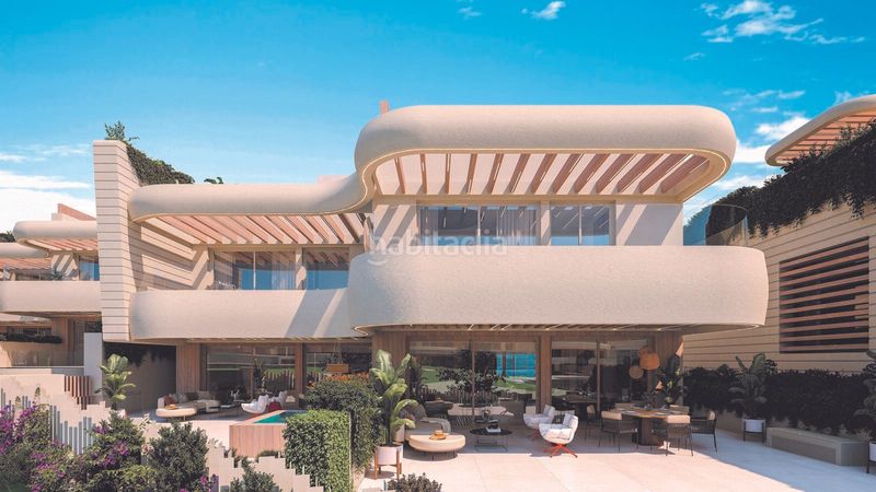 Foto 876c34a6-92a9-4db7-a369-3872df59346a. Casa adossada amb aparcament piscina a Las Lomas de Río Verde Marbella