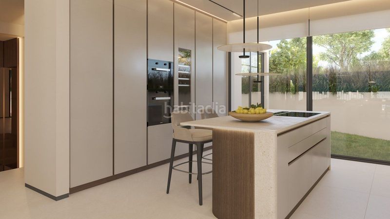 Foto ec2a27ee-3de9-489b-b977-587ea8dde7b2. Casa adossada amb aparcament piscina a Las Lomas de Río Verde Marbella