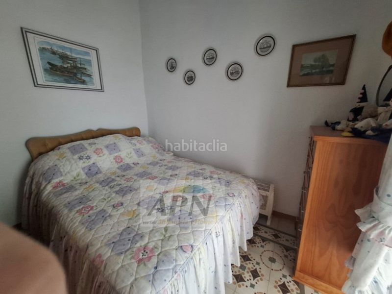 Foto d01ecd51-c7a0-46e1-8d6c-036bf249ddb2. Casa adossada a Álora