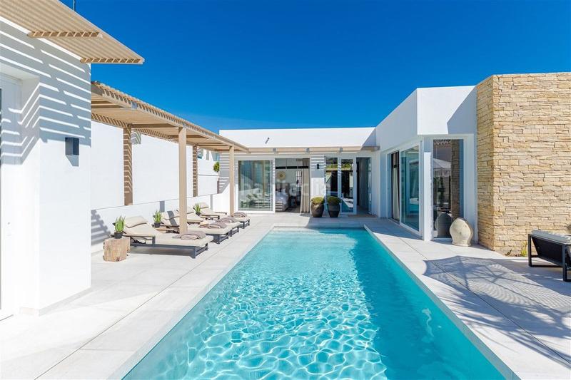 Foto a9c0182b-2f10-420b-a77c-86621898442b. Chalet en Riviera del Sol Mijas