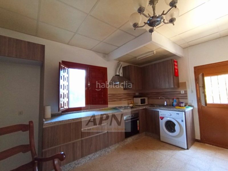 Foto c0cb8732-41e5-4449-852b-f0c4ff5bfcf7. Masia a Álora
