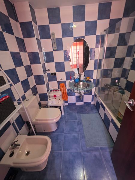 Foto f37164c0-6f04-4e0e-837e-c66fa9352f92. Chalet with heating parking pool in Buenavista-Valparaíso-La Legua Toledo
