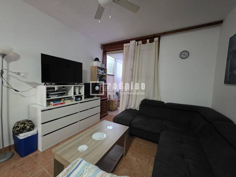Foto e453b9aa-db8e-4c45-bbd7-fd26114fe769. Estudi amb piscina a Costa del Silencio Arona
