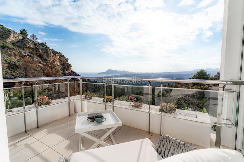 Foto 1f701b20-b856-45ff-aff6-e223bdd6a77b. Chalet refugio mediterráneo de alto standing con estilo y luz en Altea