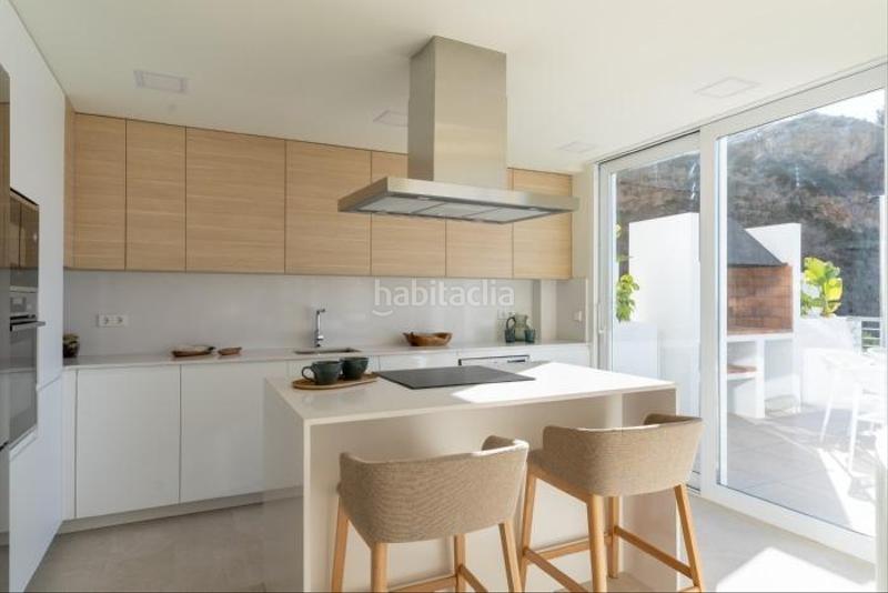 Foto 42a0dc25-4afb-4396-a101-c5d46d8b3c24. Chalet refugio mediterráneo de alto standing con estilo y luz en Altea