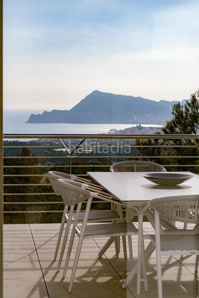Foto 819d9560-f61b-4d2e-8b25-37600f6c9a8c. Chalet refugio mediterráneo de alto standing con estilo y luz en Altea
