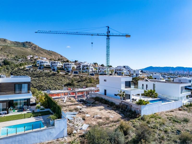 Foto 2ba73861-8d86-4e0b-8551-741730a71f98. Terrain résidentiel dans balcón de Finestrat-terra marina Finestrat