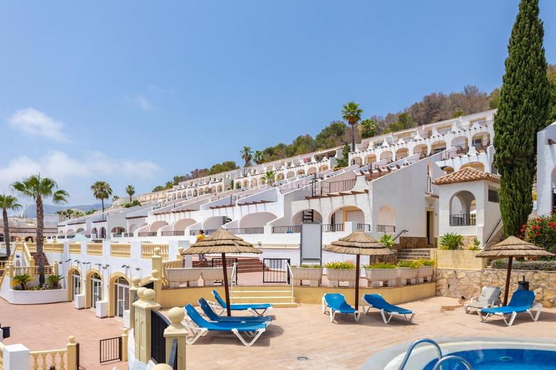 Foto a7dd9f8e-d0e1-4390-8b3f-669f663bfe35. Casa adossada amb aparcament piscina a Cometa Calp