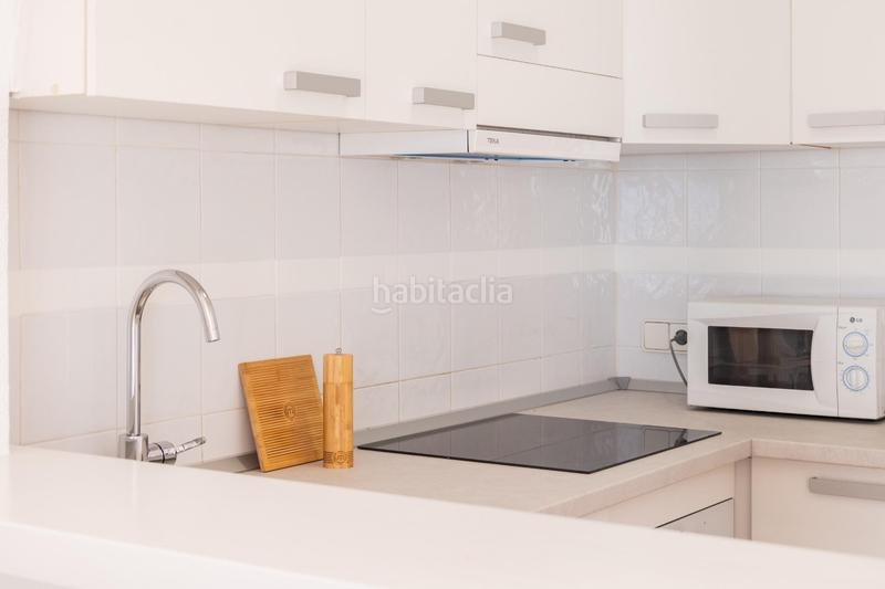 Foto bd0ffa50-d292-488f-b976-2a903b1c0f9e. Casa adossada amb aparcament piscina a Cometa Calp