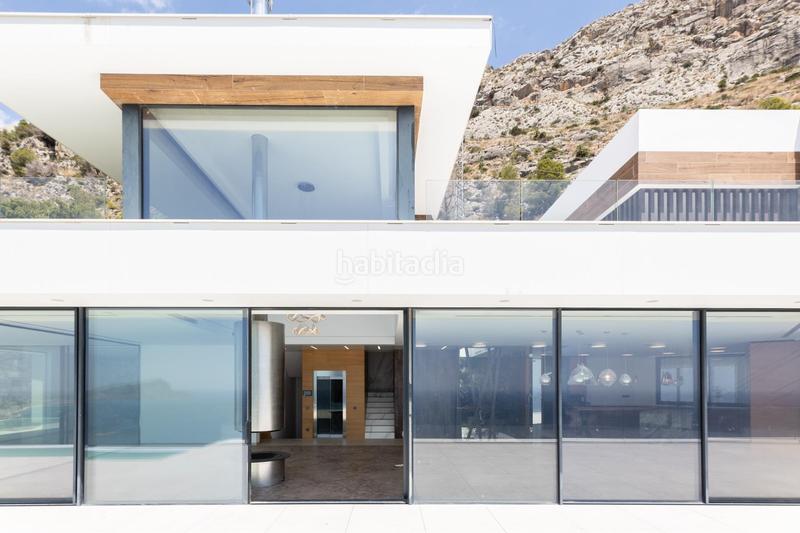 Foto 9e3be53f-8fbd-4448-9bd8-e2ac59e7df77. Chalet con parcheggio piscina in Altea hills Altea