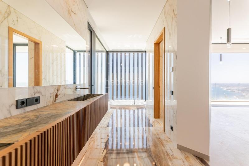 Foto 9bf0baac-e93b-44f9-b646-a57295558c9f. Xalet amb aparcament piscina a Altea hills Altea