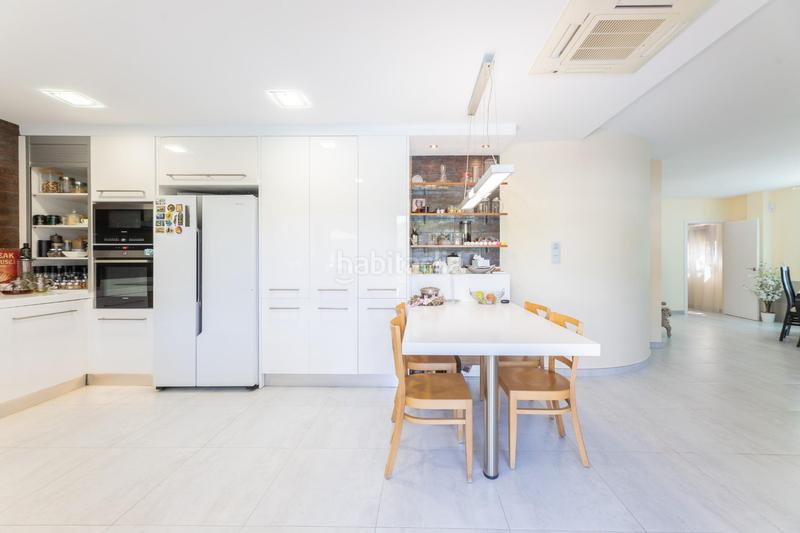 Foto 39339d6e-09a7-4a38-bf7d-d5be0a7da2ff. Chalet mit parking pool in Altea la vella Altea