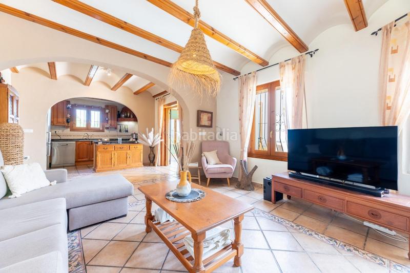 Foto 005d46db-dd3c-4587-bb86-5d37acadb29c. Chalet con riscaldamento parcheggio piscina in Oltamar - Cucarres Calp