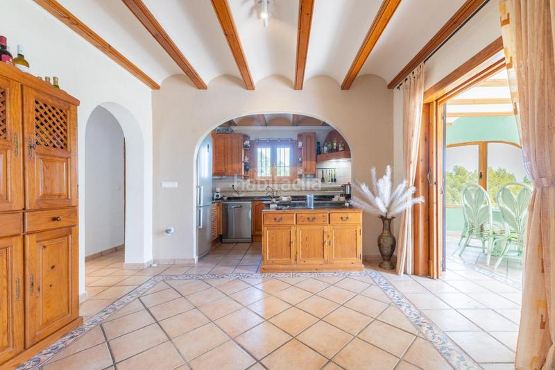 Foto 27b480f2-d3dc-481d-acd1-378811438eec. Chalet con riscaldamento parcheggio piscina in Oltamar - Cucarres Calp