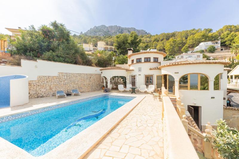 Foto 298310c8-ca41-4ce6-a999-def3a3994e6e. Chalet con riscaldamento parcheggio piscina in Oltamar - Cucarres Calp