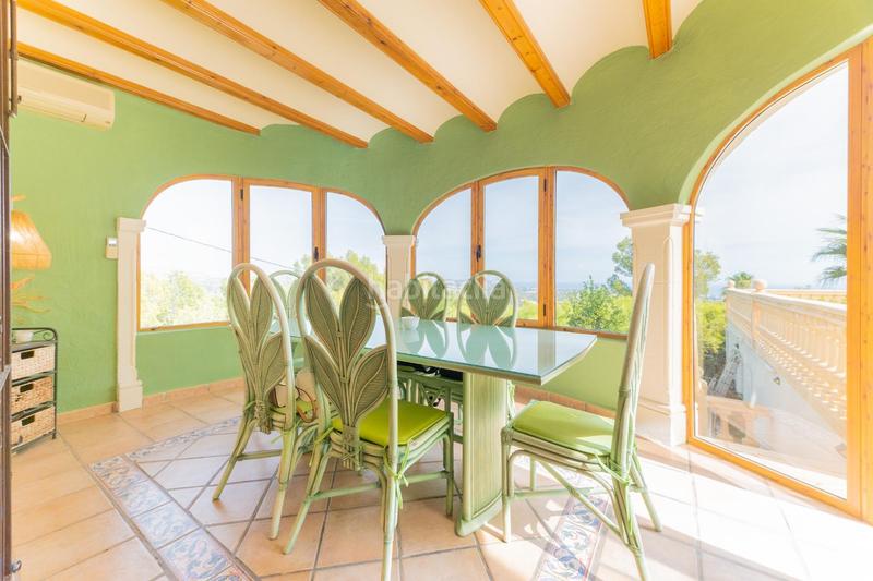 Foto 3429c817-aba9-435f-b010-867a641c5924. Chalet con riscaldamento parcheggio piscina in Oltamar - Cucarres Calp