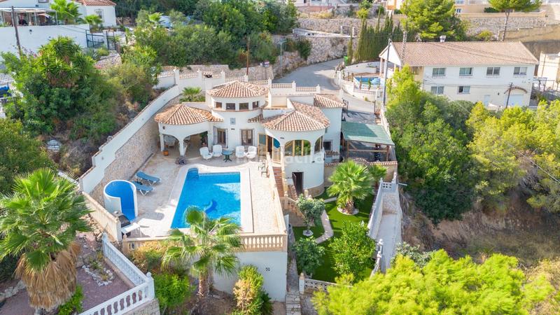 Foto d3f0ce68-a069-4b30-a9b0-caa12f5c6d00. Chalet con riscaldamento parcheggio piscina in Oltamar - Cucarres Calp