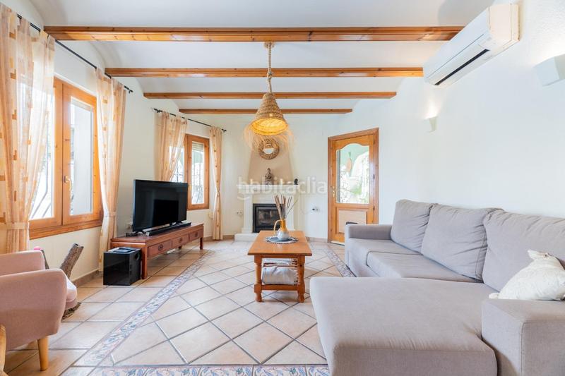 Foto d8555392-efdb-4b61-a0a5-2f12a36a440e. Chalet con riscaldamento parcheggio piscina in Oltamar - Cucarres Calp