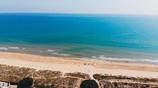 Chalet  Codonyer. El mar es hogar la joya oculta de oliva con alma eterna y esenci