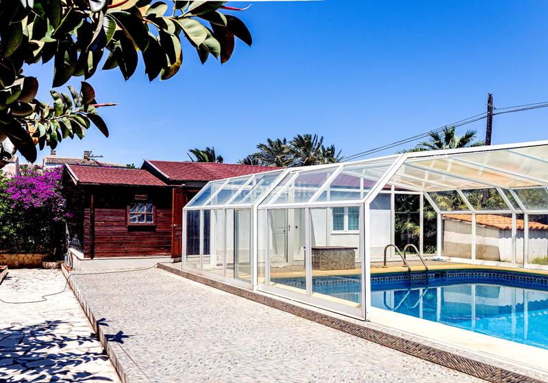 Foto b8d9c573-7ec3-4cf0-83d1-5d598e2e0685. Chalet propiedad de lujo en les rotes, , alicante. 1.850.000. en Dénia