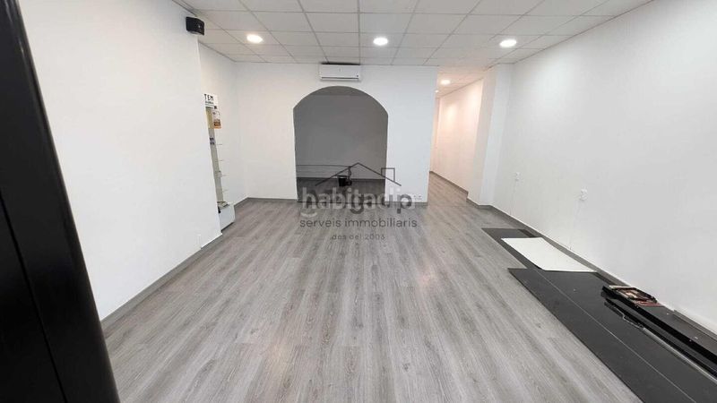 Foto 925cb169-b5af-47ee-8eed-bc176ae77b38. Local comercial a Centre Sabadell