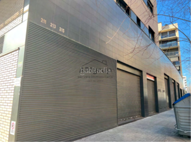 Foto e04c4dd8-374d-4ac0-a2e7-9f367bd50ddb. Local comercial a Can Llong Sabadell