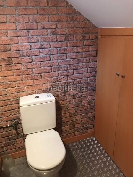 Foto 90ce52b5-1994-4850-9223-91cd174e427b. Lloguer local comercial a Centre Sabadell