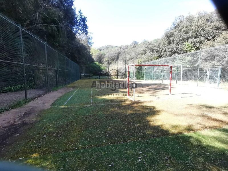 Foto 1288887b-ccbf-4881-9583-c2ba72a4755c. Masia a Sant Iscle de Vallalta