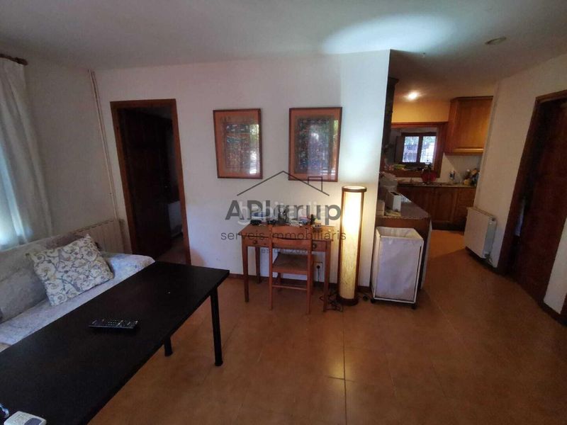 Foto f028b917-5724-46d2-9ccd-9c6b06fcff9c. Masia a Sant Iscle de Vallalta