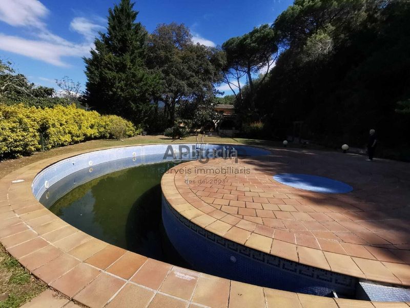 Foto f44655f6-b952-4319-b7b3-eb420f228030. Masia a Sant Iscle de Vallalta