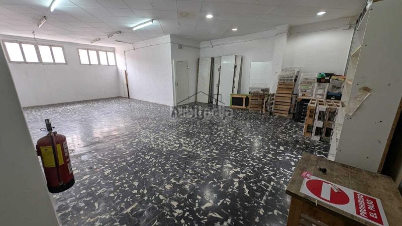 Foto 352815b6-a124-4882-b162-e74aa9f8ac57. Local comercial a Creu de Barberà Sabadell