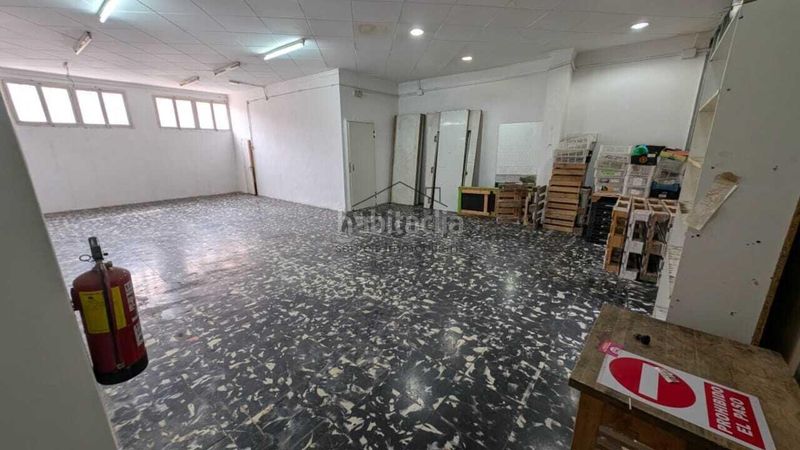 Foto 9f3a62c0-f1c3-4e3e-80d0-e1d0285e2da9. Local comercial a Creu de Barberà Sabadell