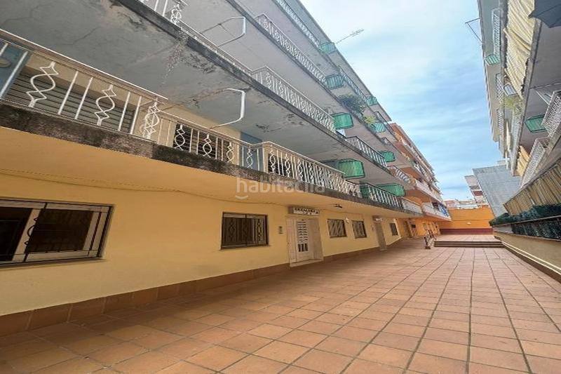 Foto 5997bb90-ea46-48b6-86a3-32c63cc77fbe. Casa a schiera in carrer josep carner 1 in La plantera Blanes