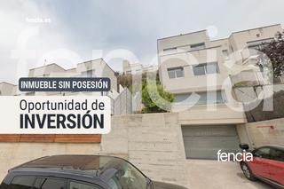 Casa a Carrer del tur 46. Oportunidad de inversin: inmueble ocupado