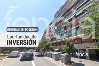 Pis a Carrer de la mare de du de port 385. Oportunidad de inversin: inmueble ocupado