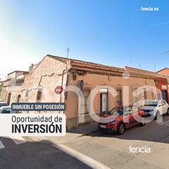 Casa aparellada a Carrer de sant sebasti 271. Oportunidad de inversin: inmueble ocupado